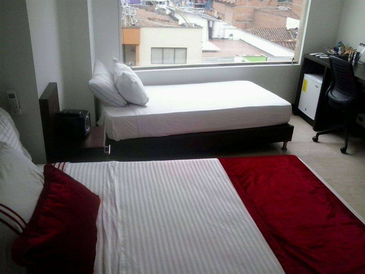 Hotel Lleras 10 Medellín Eksteriør billede