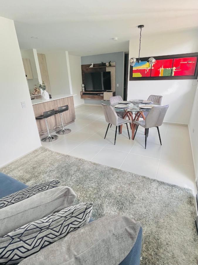Hotel Lleras 10 Medellín Eksteriør billede