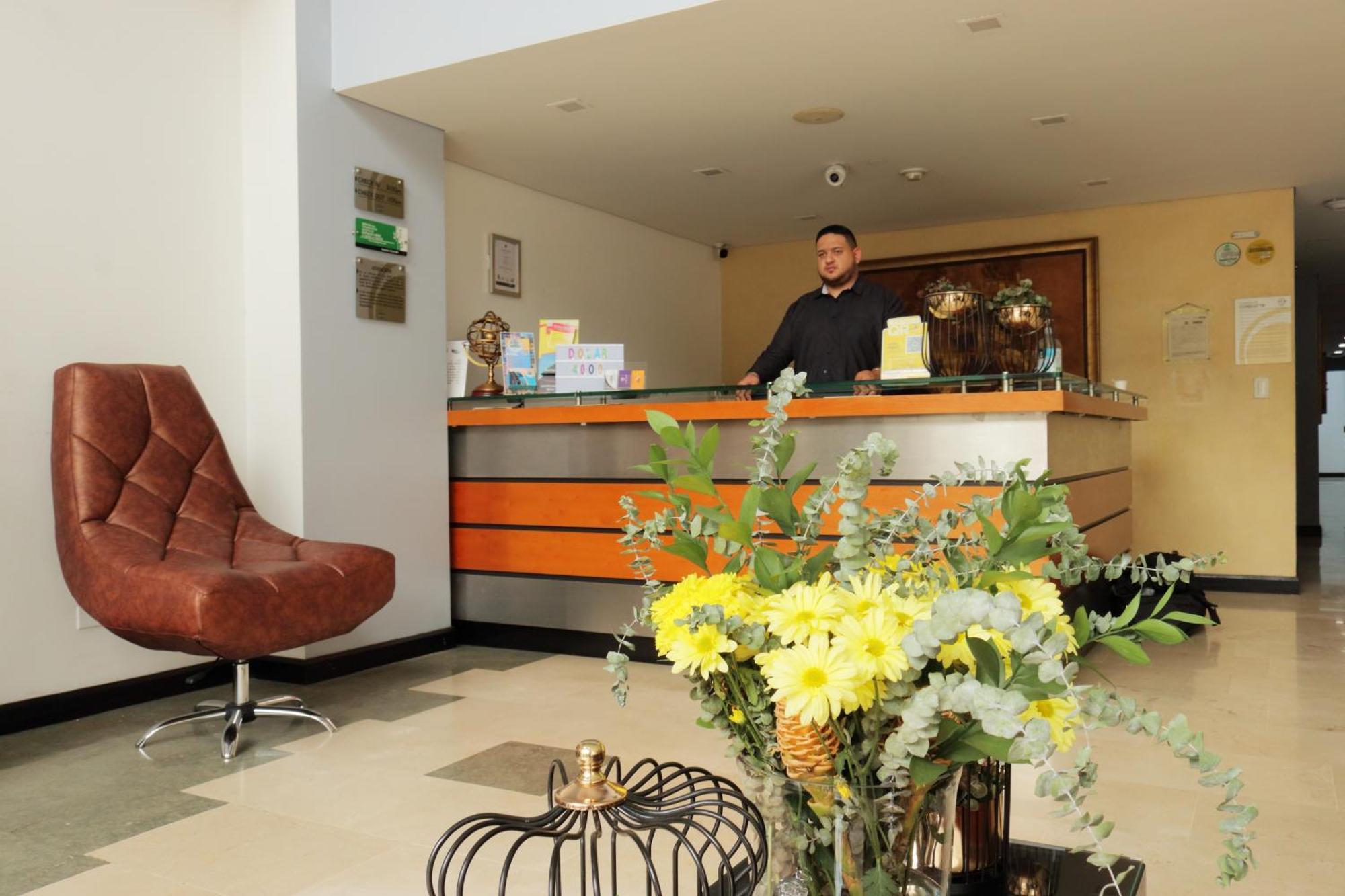 Hotel Lleras 10 Medellín Eksteriør billede